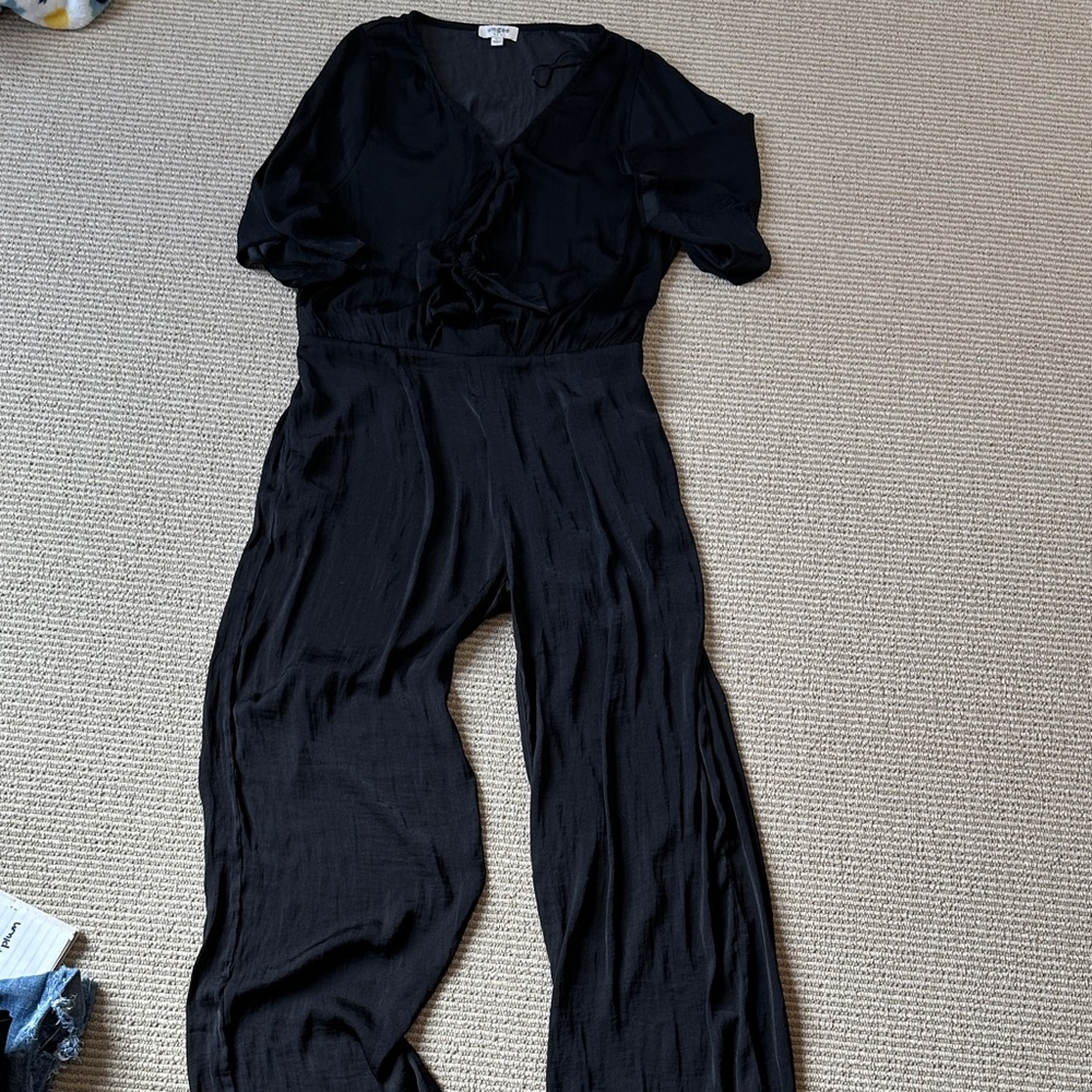 Umgee Black V-Neck Wide-Leg Jumpsuit